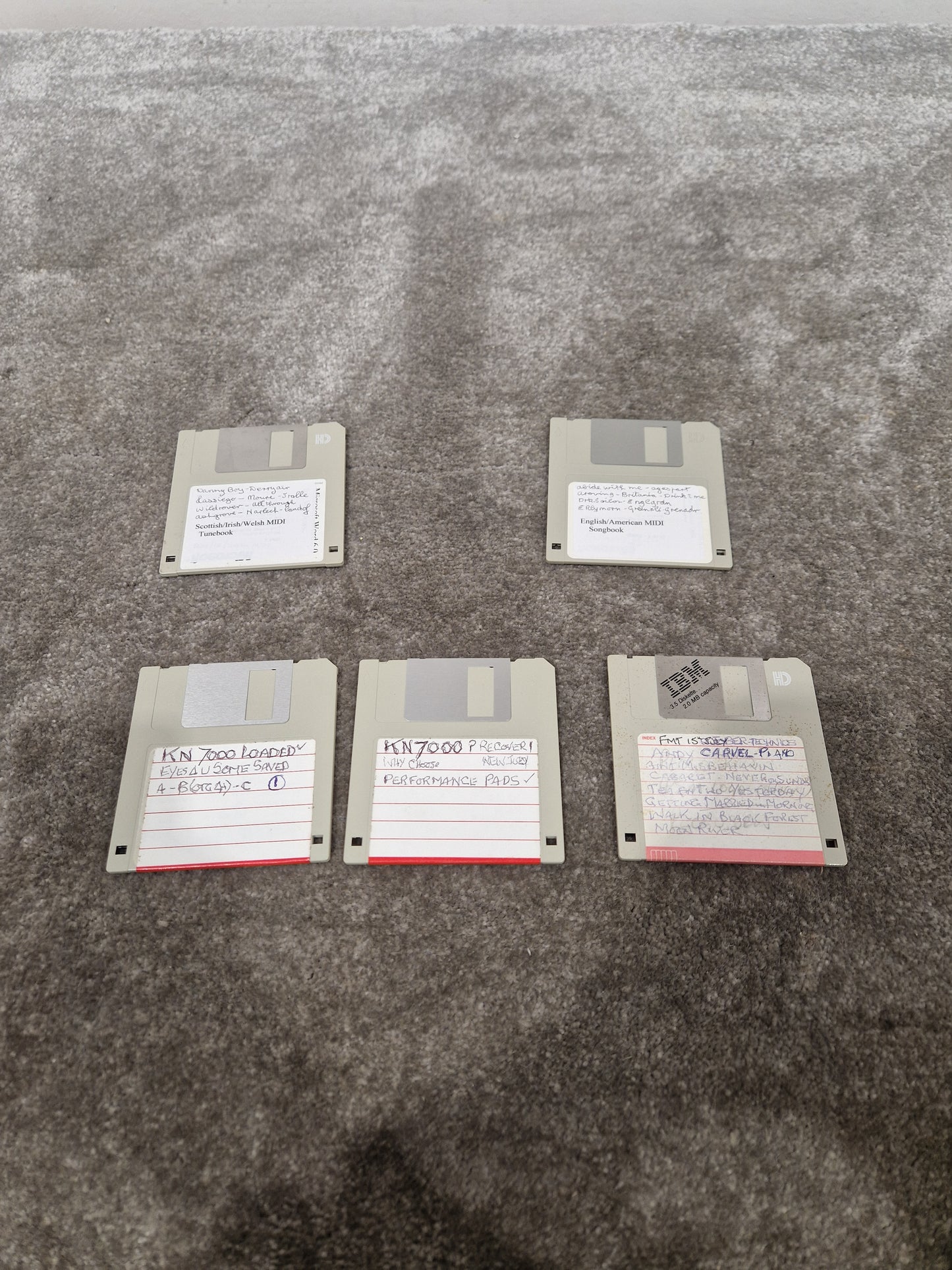 14 HD Floppy Discs Multicoloured - Vintage Data Storage - Excellent