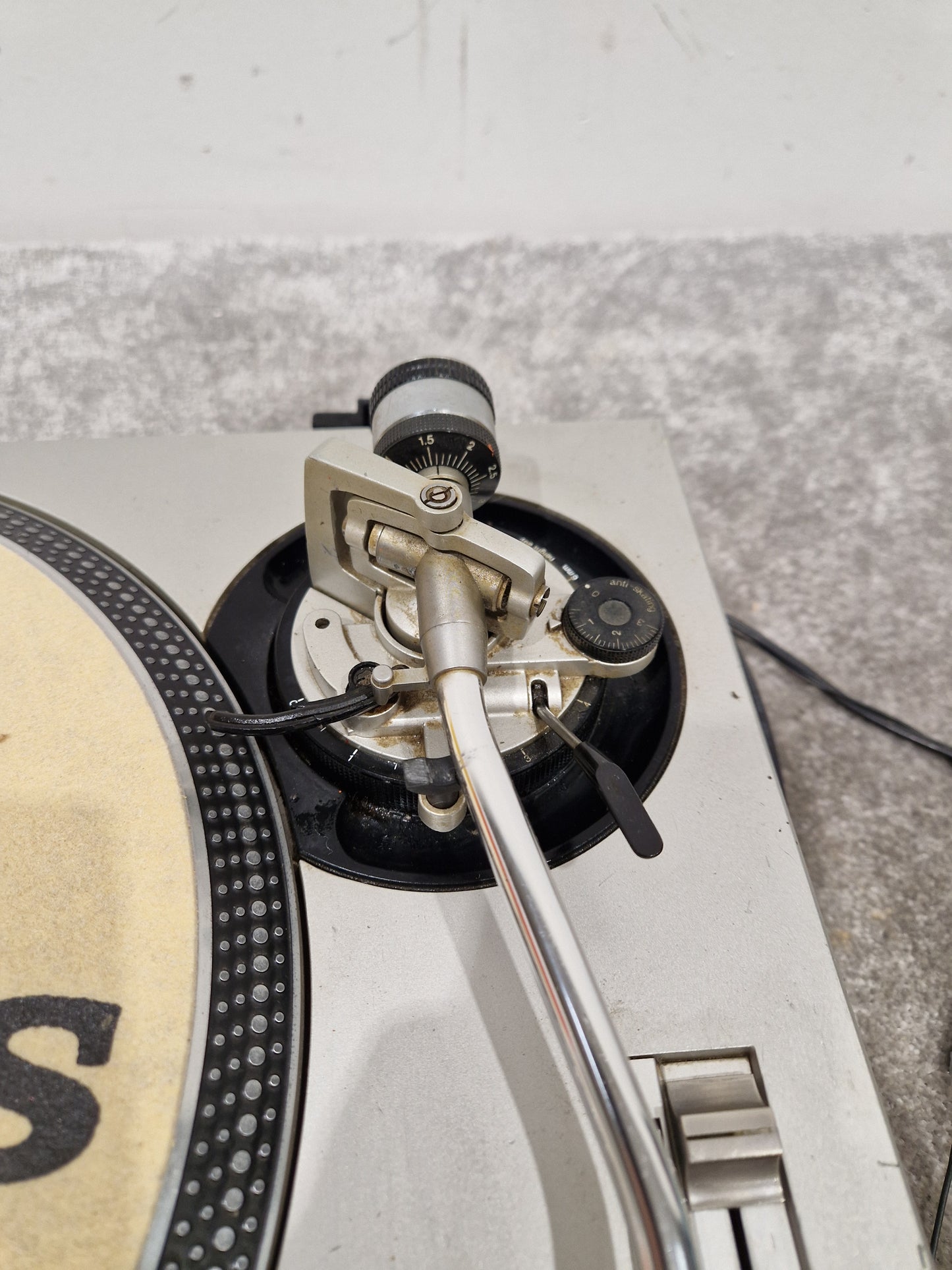 Technics SL-1200 MK2-A - Direct Drive Turntable - Good w/ Power Supply