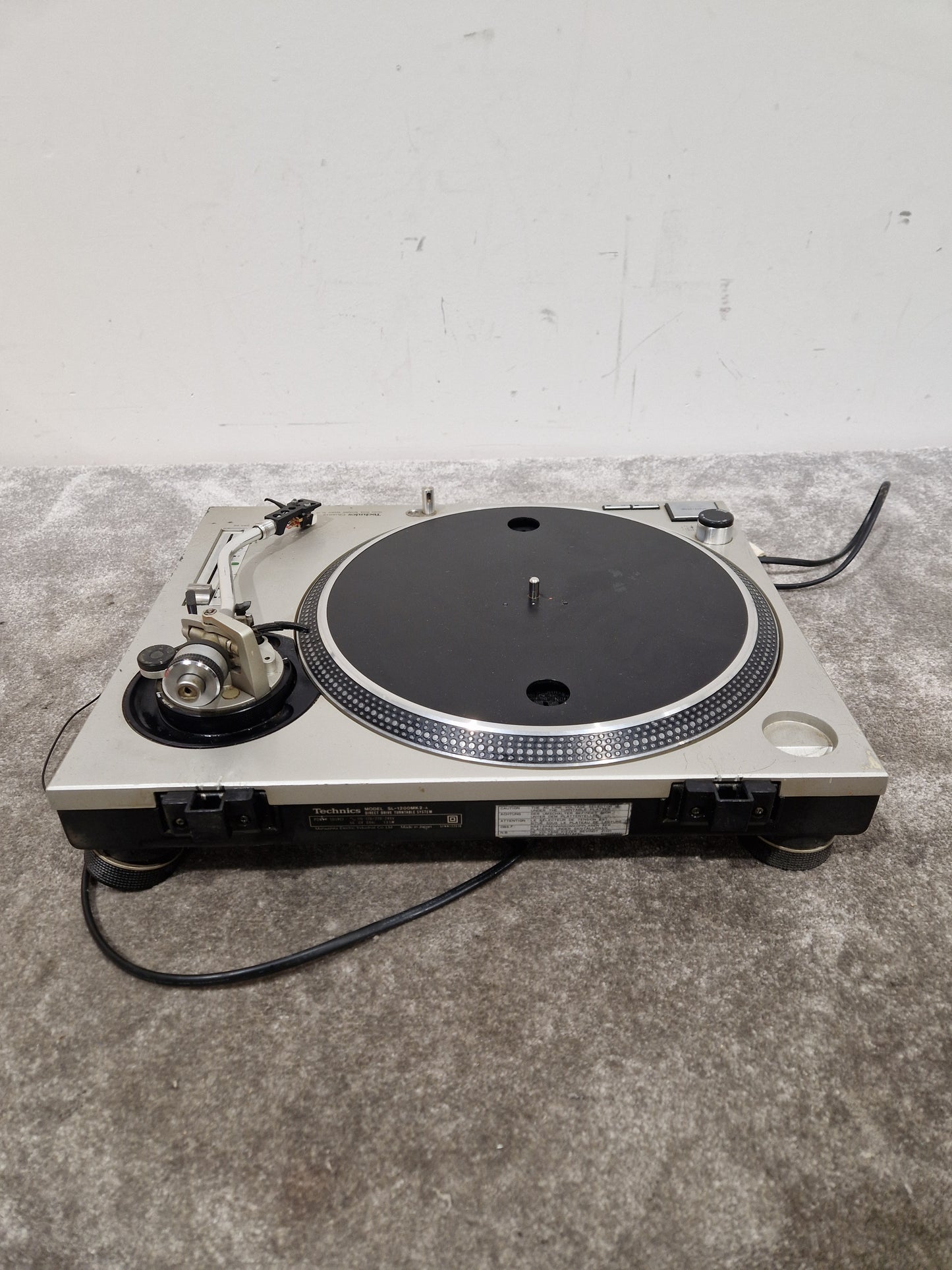 Technics SL-1200 MK2-A - Direct Drive Turntable - Good w/ Power Supply