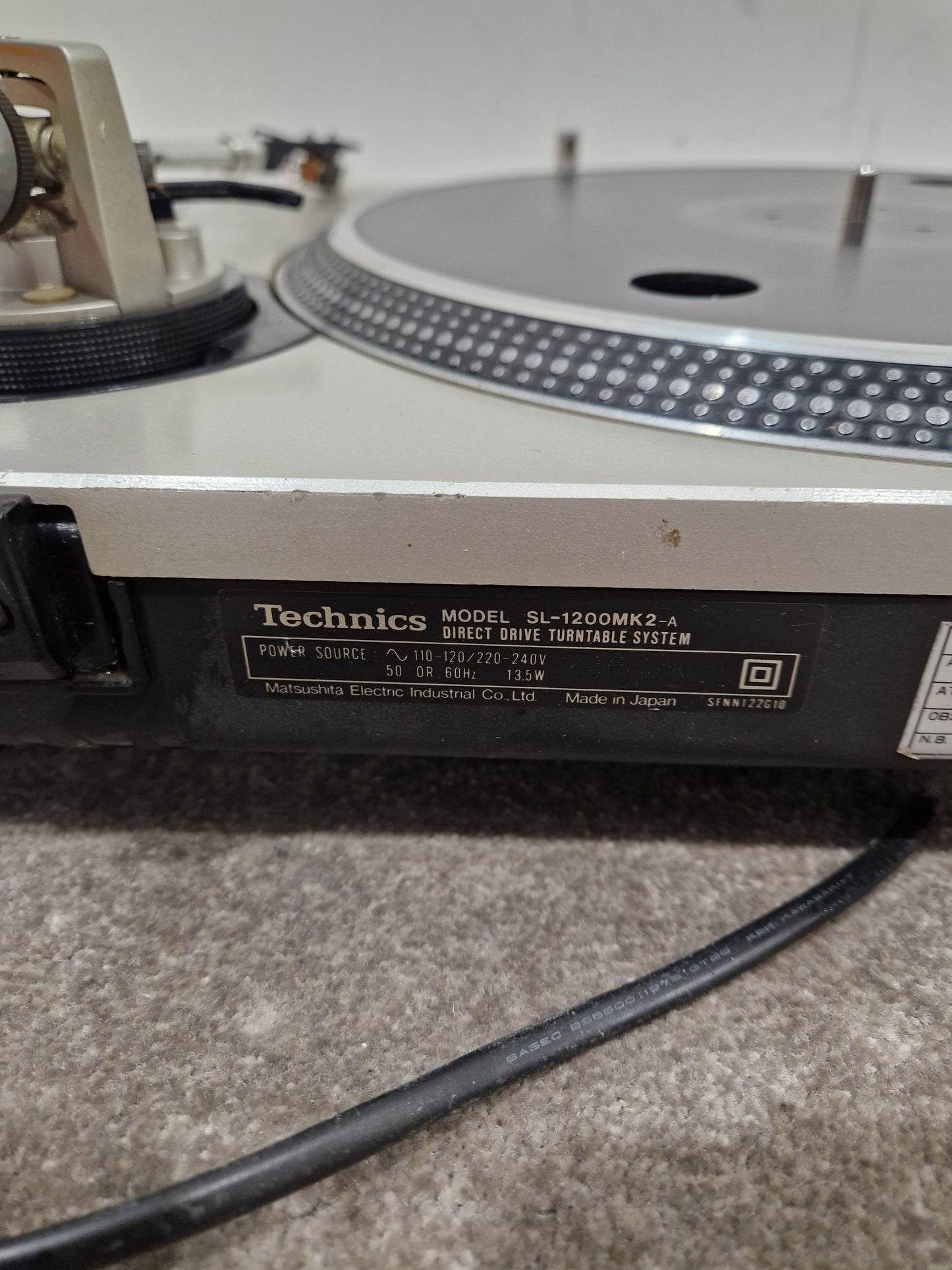 Technics SL-1200 MK2-A - Direct Drive Turntable - Good w/ Power Supply