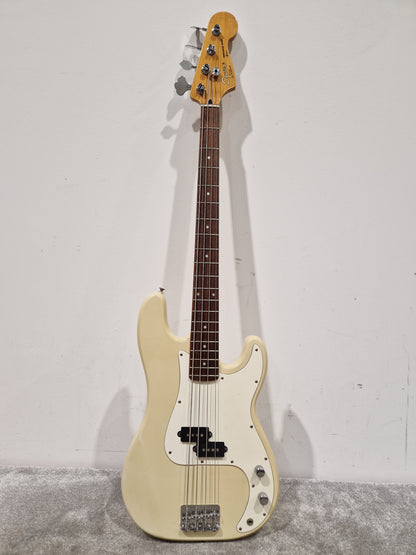 Squier Precision Bass by Fender. Serial S1064338. Made in Korea - Excellent w/ Full Setup