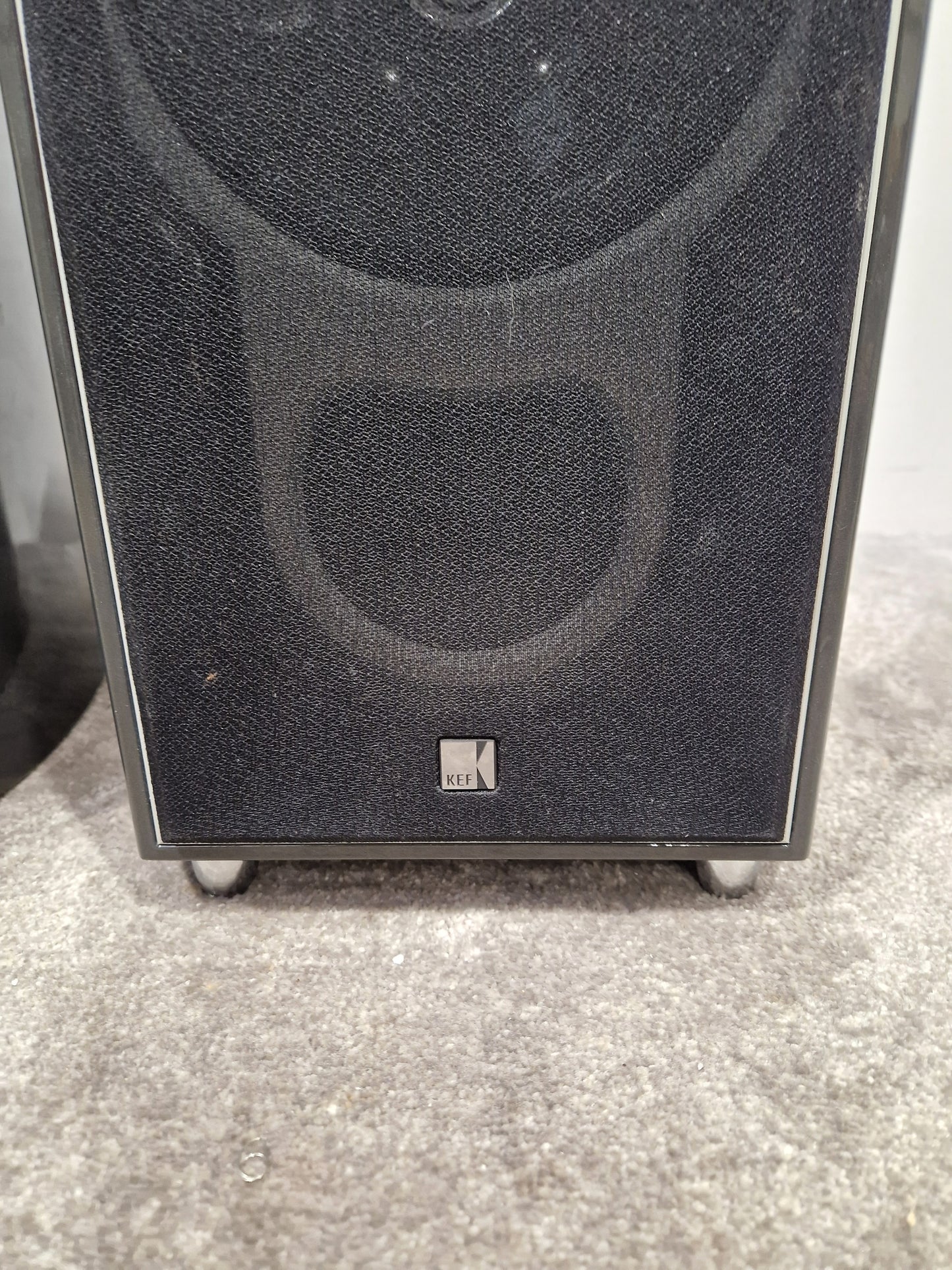 Kef XQ1 Pair - High-Fidelity Bookshelf Speakers - Excellent