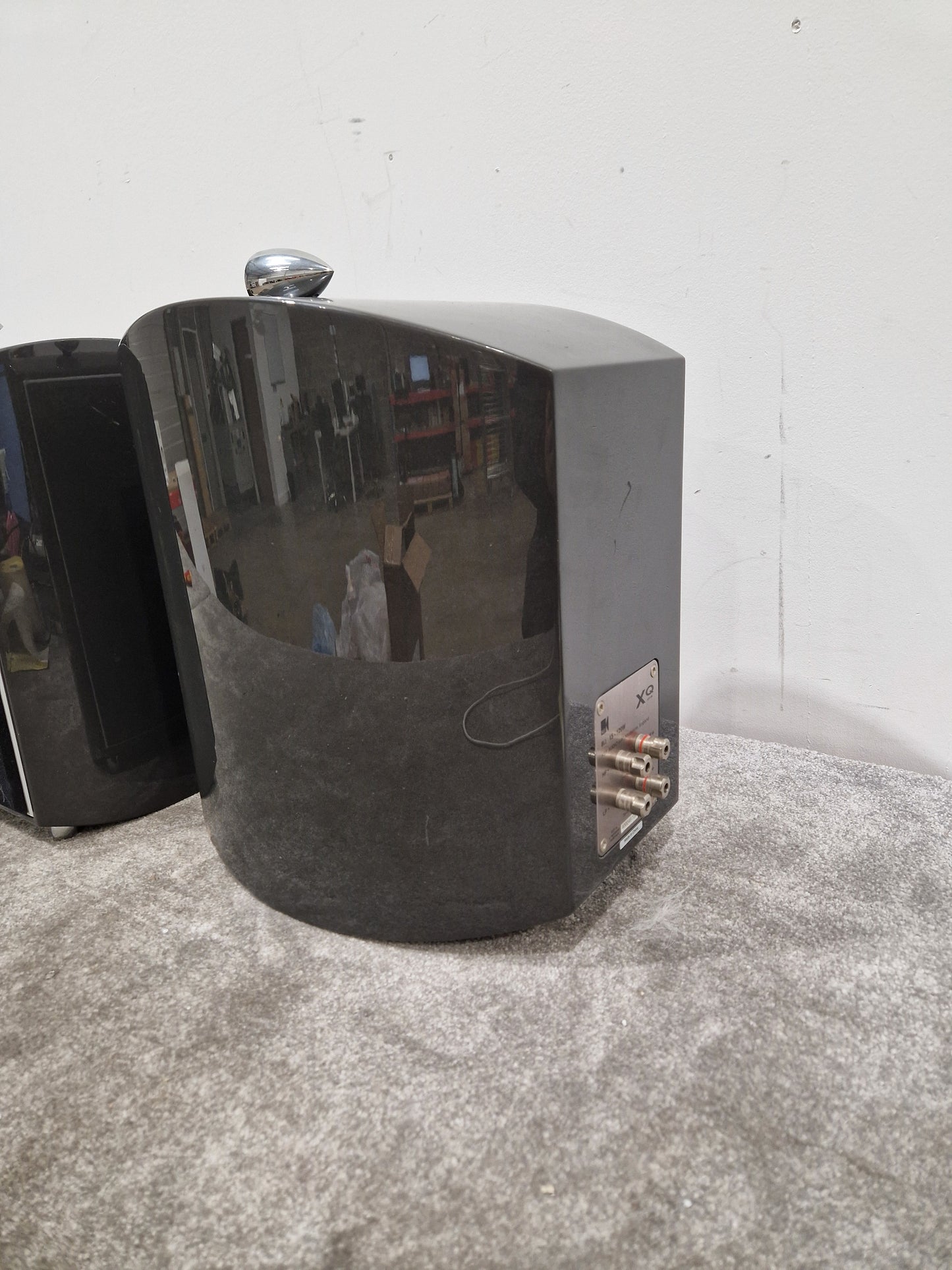 Kef XQ1 Pair - High-Fidelity Bookshelf Speakers - Excellent