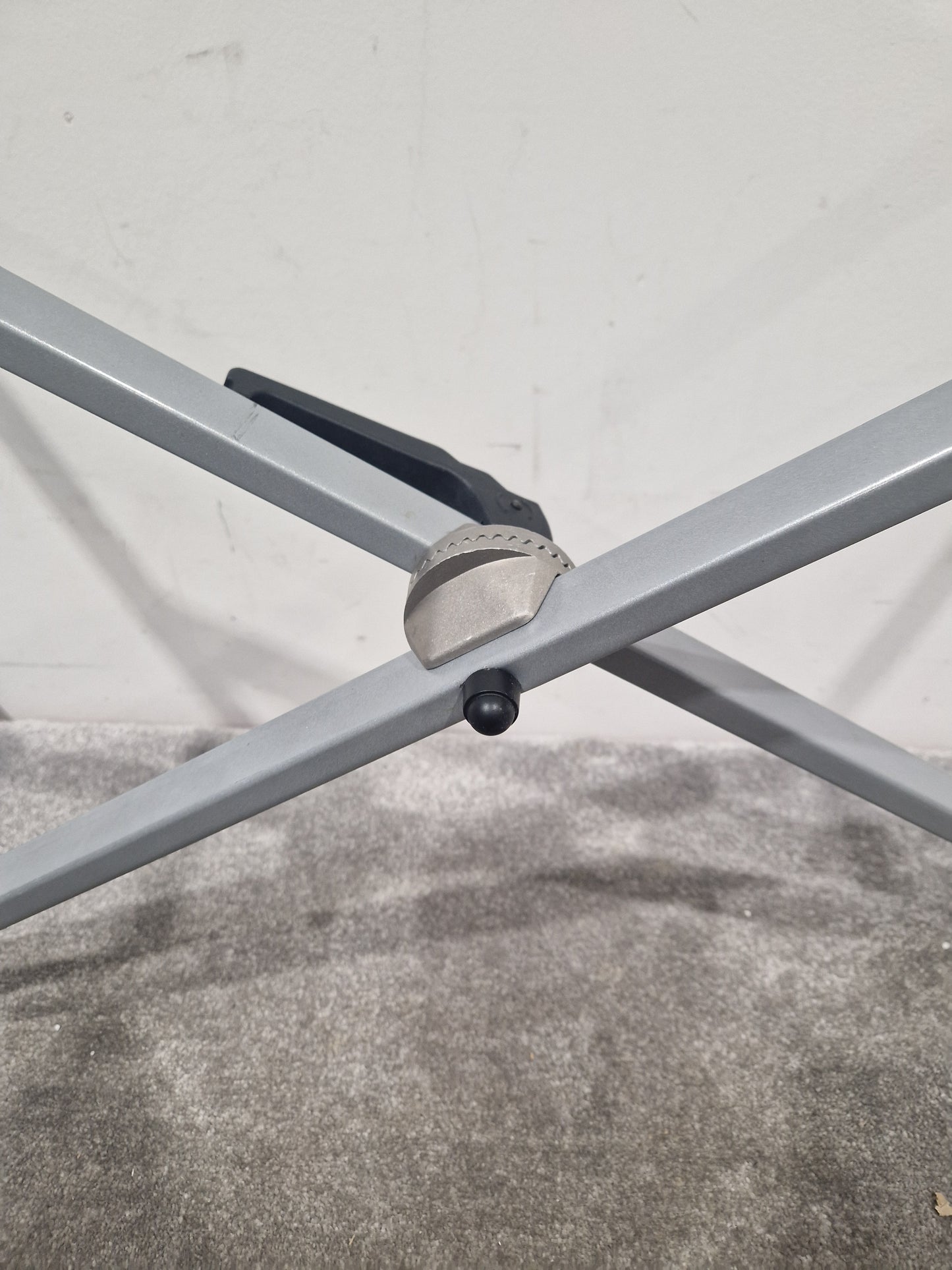 Meridian Stage Pro Keyboard Stand - Adjustable Height Design - Excellent w/ Original Box