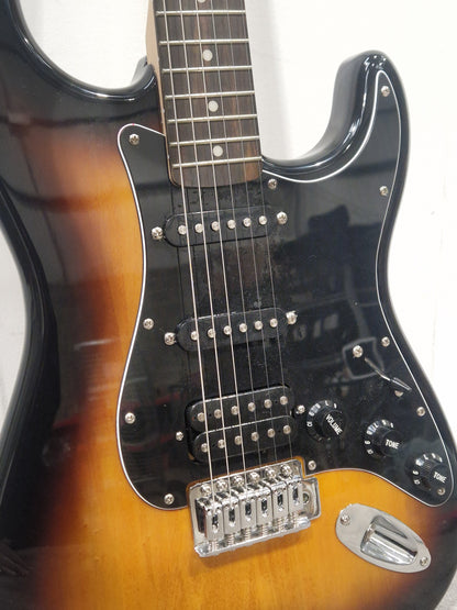 Fender Squier Strat Affinity - Classic Tone Electric Guitar - Excellent w/ Soft Case