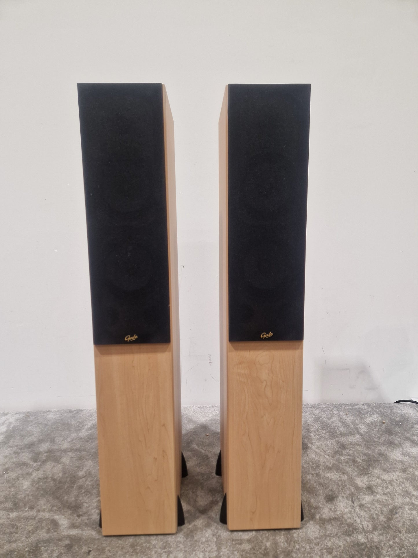 Gale 4040 40-Series Pair - High-Fidelity Speakers - Excellent