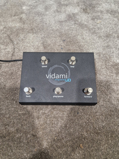 UO Vidami - Hands-Free Video Controller - Excellent