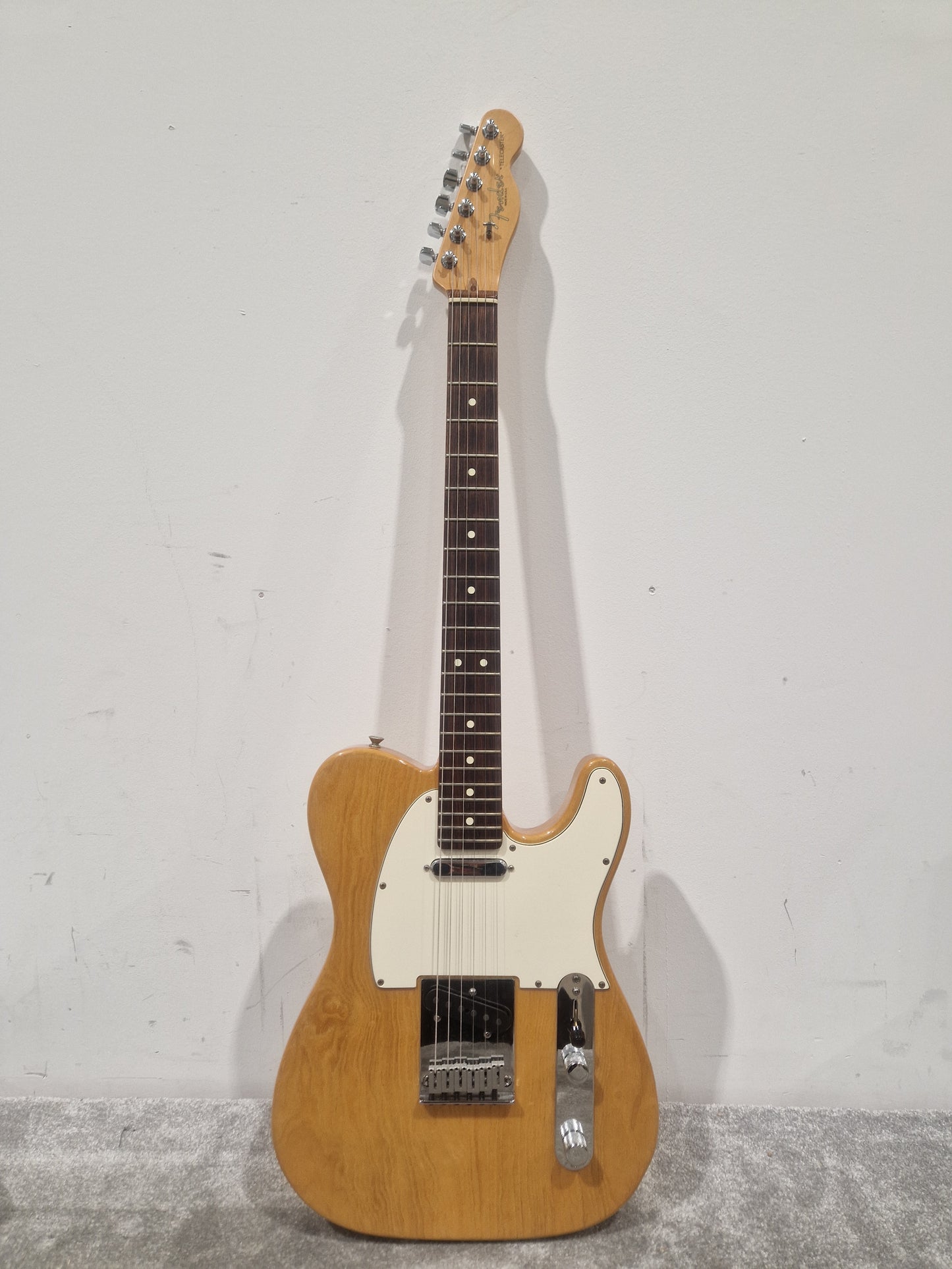 Fender Telecaster American 1999 Natural Finish S/N N9385786 - Solid Body Electric - Excellent w/ Hard Case