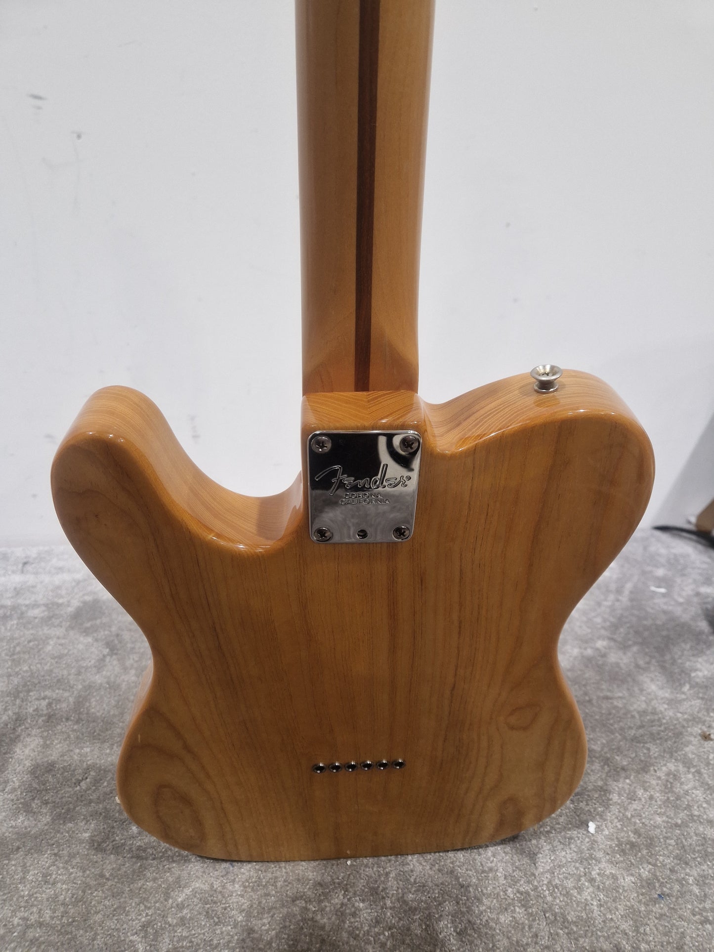 Fender Telecaster American 1999 Natural Finish S/N N9385786 - Solid Body Electric - Excellent w/ Hard Case