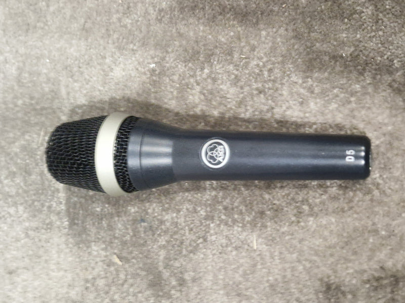 AKG D5 Dynamic Mic - Supercardioid Vocal Performance - Excellent w/ Soft Case & Mic Holder - Image 2