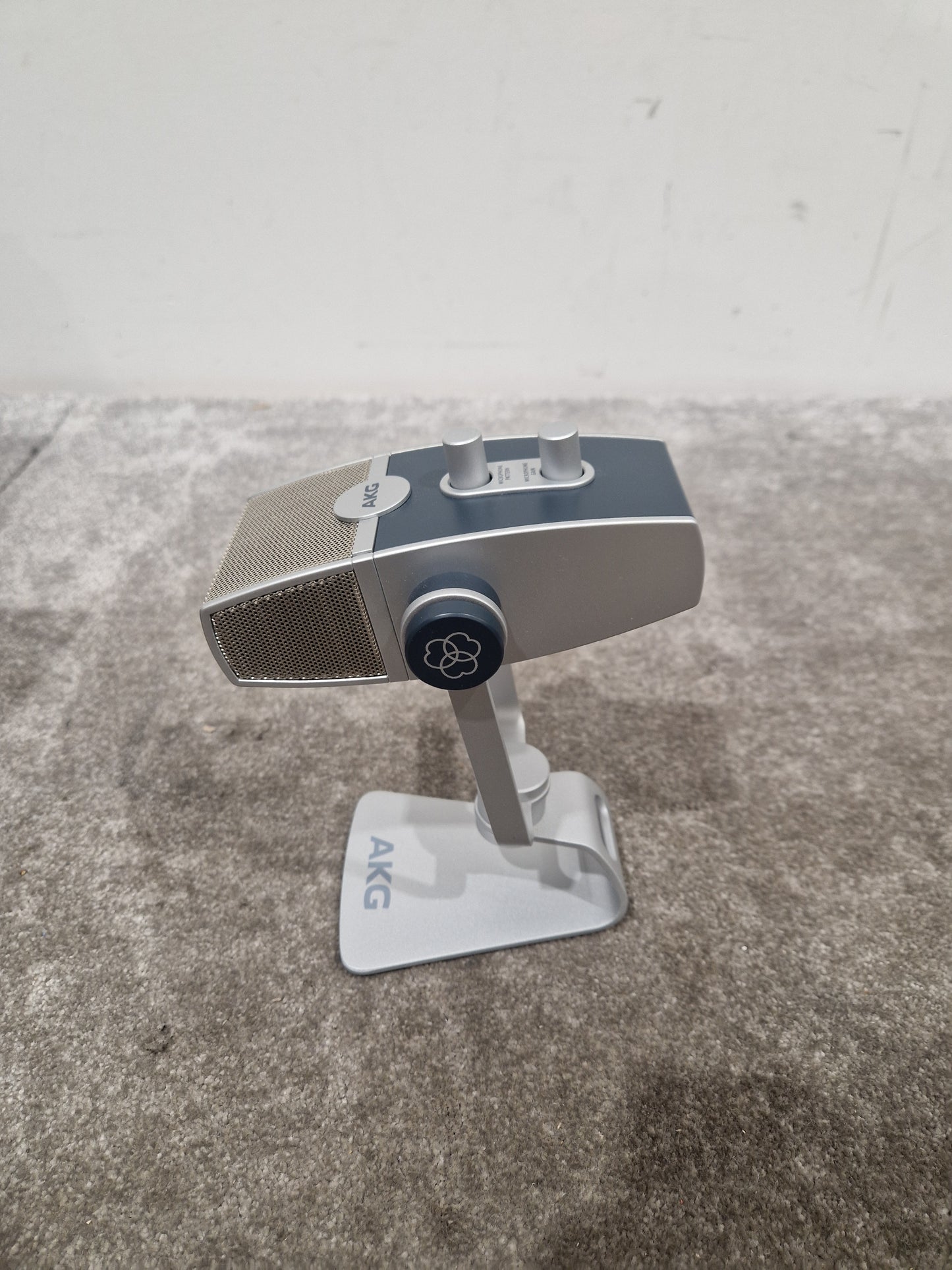 AKG Lyra - USB Condenser Microphone - Excellent w/ Original Box