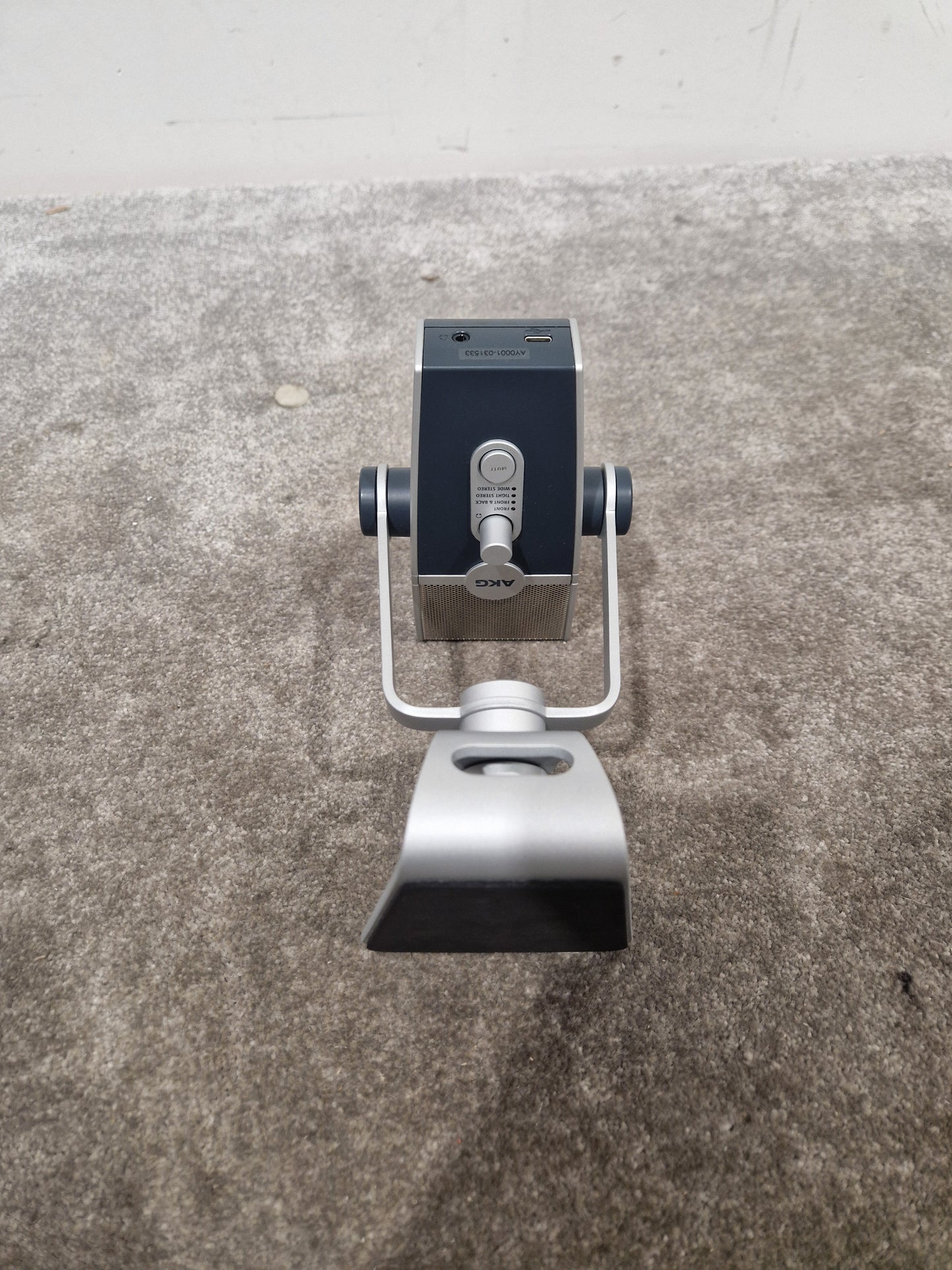 AKG Lyra - USB Condenser Microphone - Excellent w/ Original Box