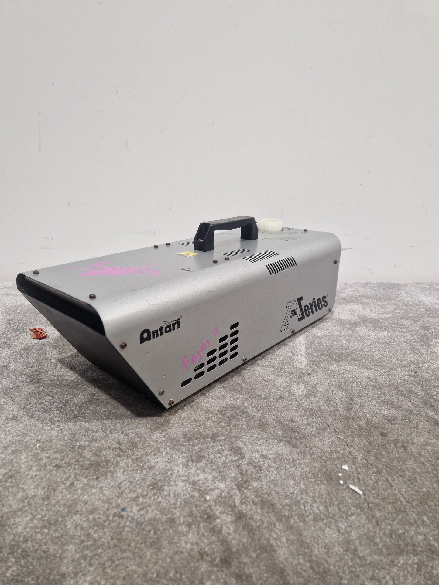Antari Fagen 2 Z 300 Series - Fog Machine - Spares or Repair w/ Remote Control & Power Supply