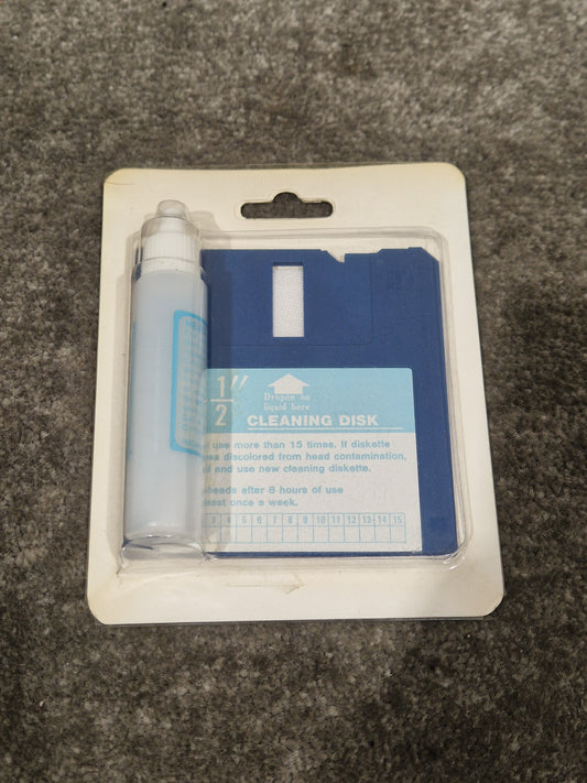 563 3 1/2'' Head Cleaning Diskette With Cleaning Fluid - Magnetic Drive Maintenance - Excellent