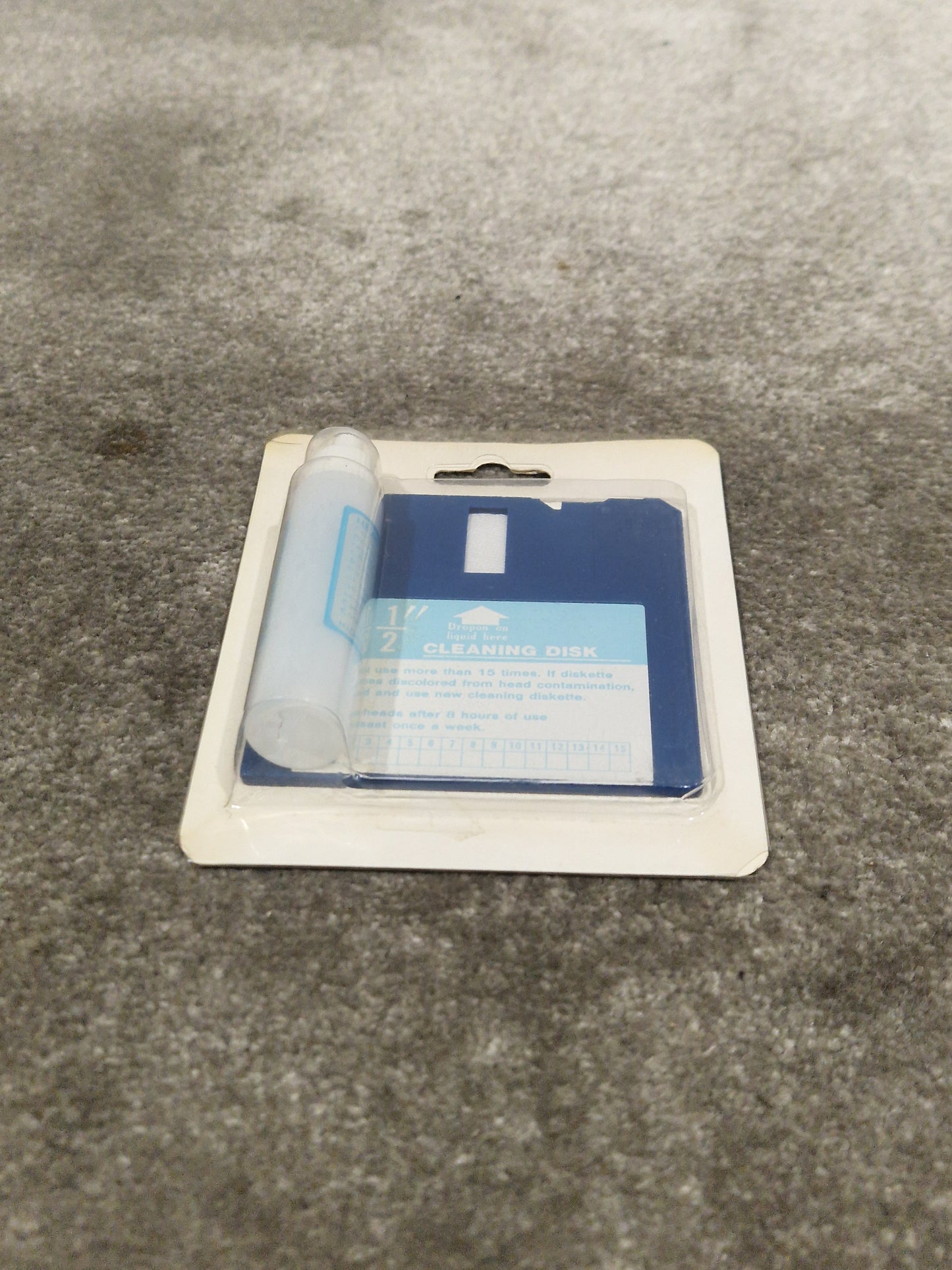 563 3 1/2'' Head Cleaning Diskette With Cleaning Fluid - Magnetic Drive Maintenance - Excellent