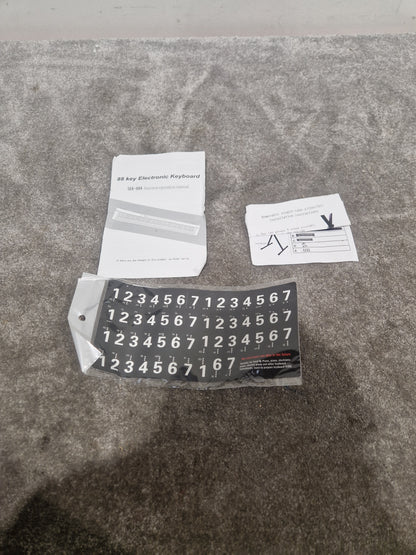 Starfavor 88 Key Keyboard Piano - Digital Performance Instrument - Excellent w/ Original Box & Power Supply