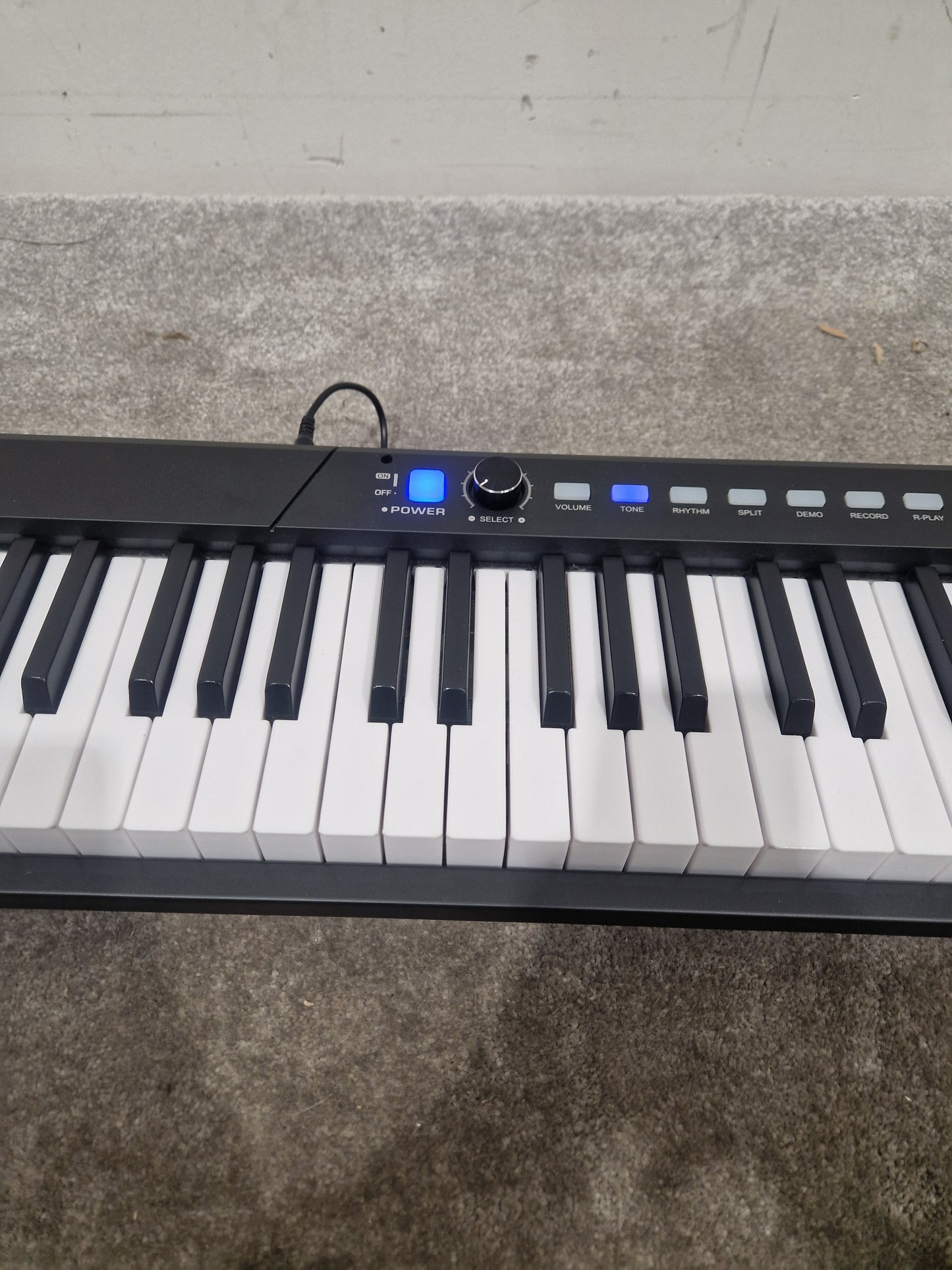 Starfavor 88 Key Keyboard Piano - Digital Performance Instrument - Excellent w/ Original Box & Power Supply