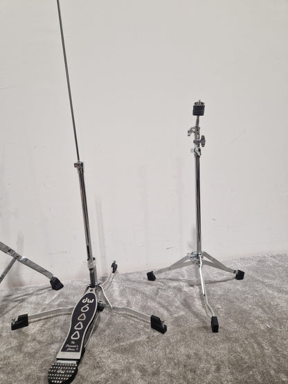 DW6000 Hardware - Lightweight Drum Stands- Excellent w/ Soft Case