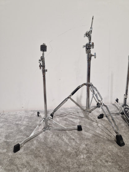 DW6000 Hardware - Lightweight Drum Stands- Excellent w/ Soft Case