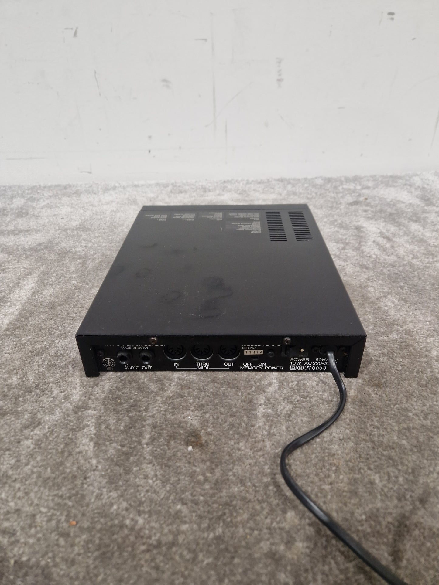 Yamaha FB-01 - FM Tone Generator Module - Very Good w/ Power Supply & Pedal