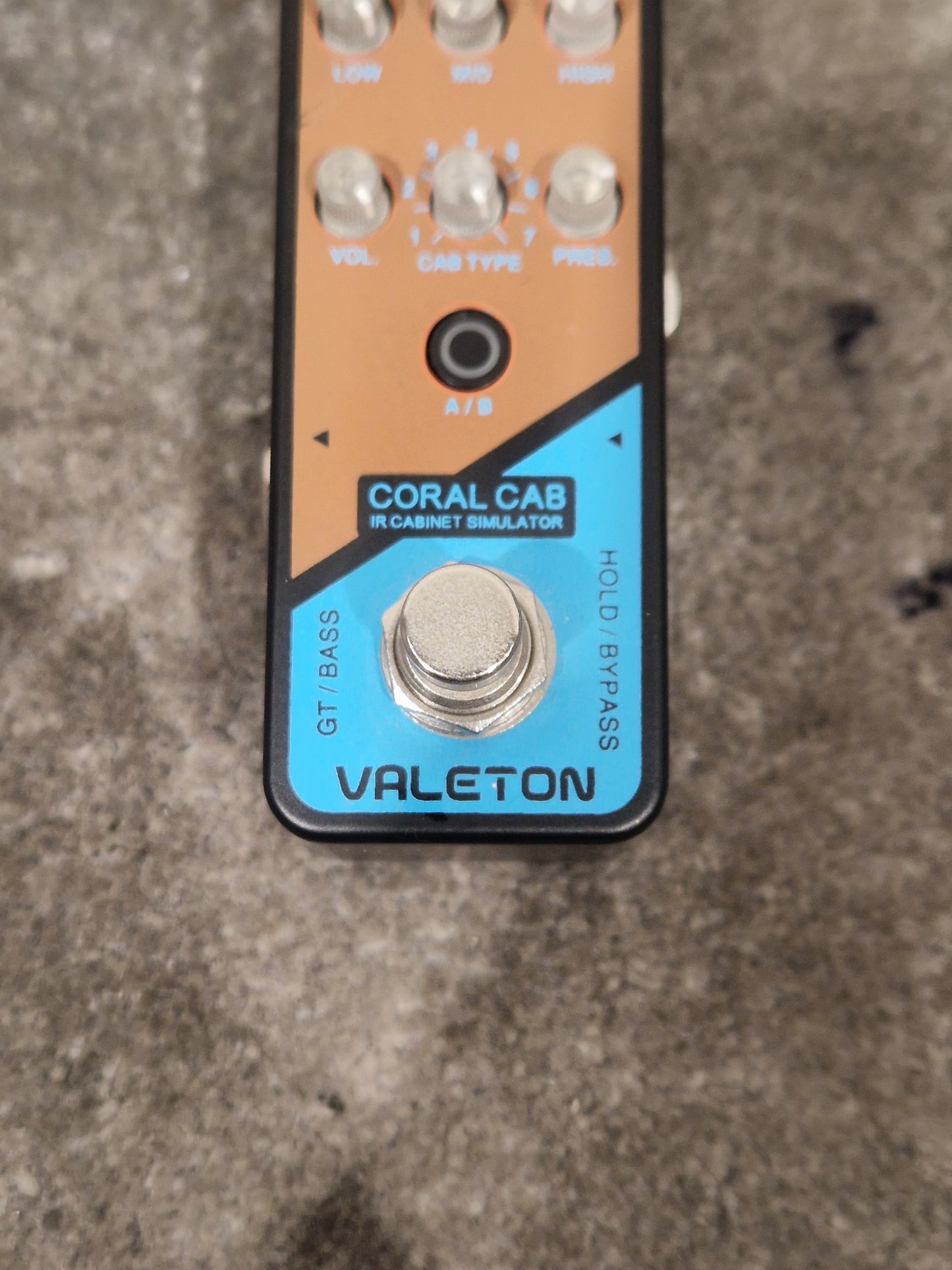 Valeton Coral Cab - Compact Speaker Simulator - Excellent