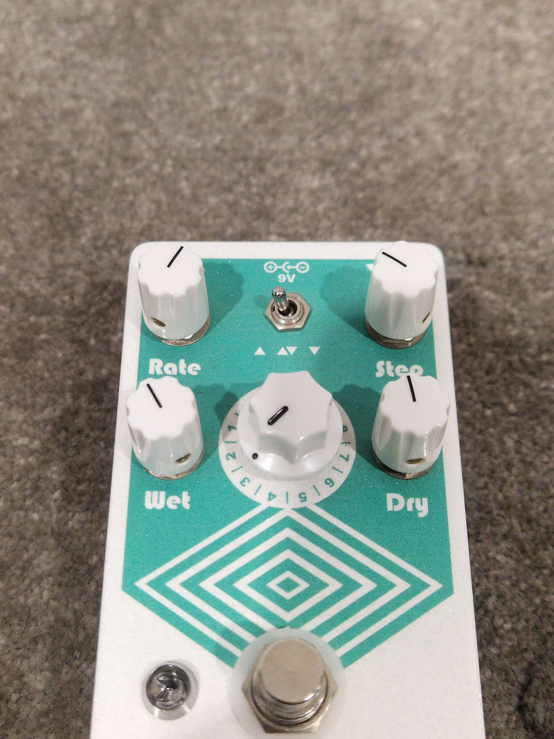 Arpanoid Earthquake - Polyphonic Pitch Arpeggiator - Excellent - Image 3