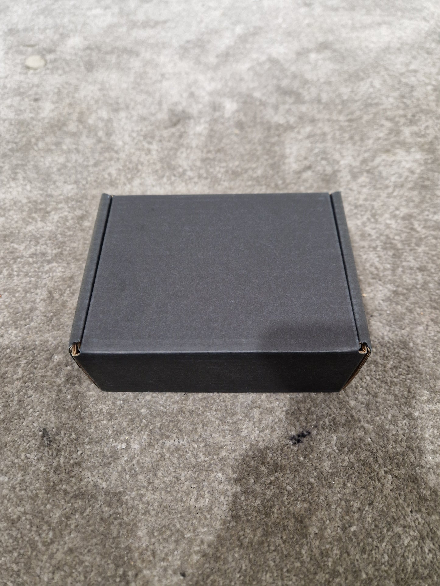 Hotone Omni Acoustic Simulator - Authentic Acoustic Tones - Excellent w/ Original Box & Power Supply