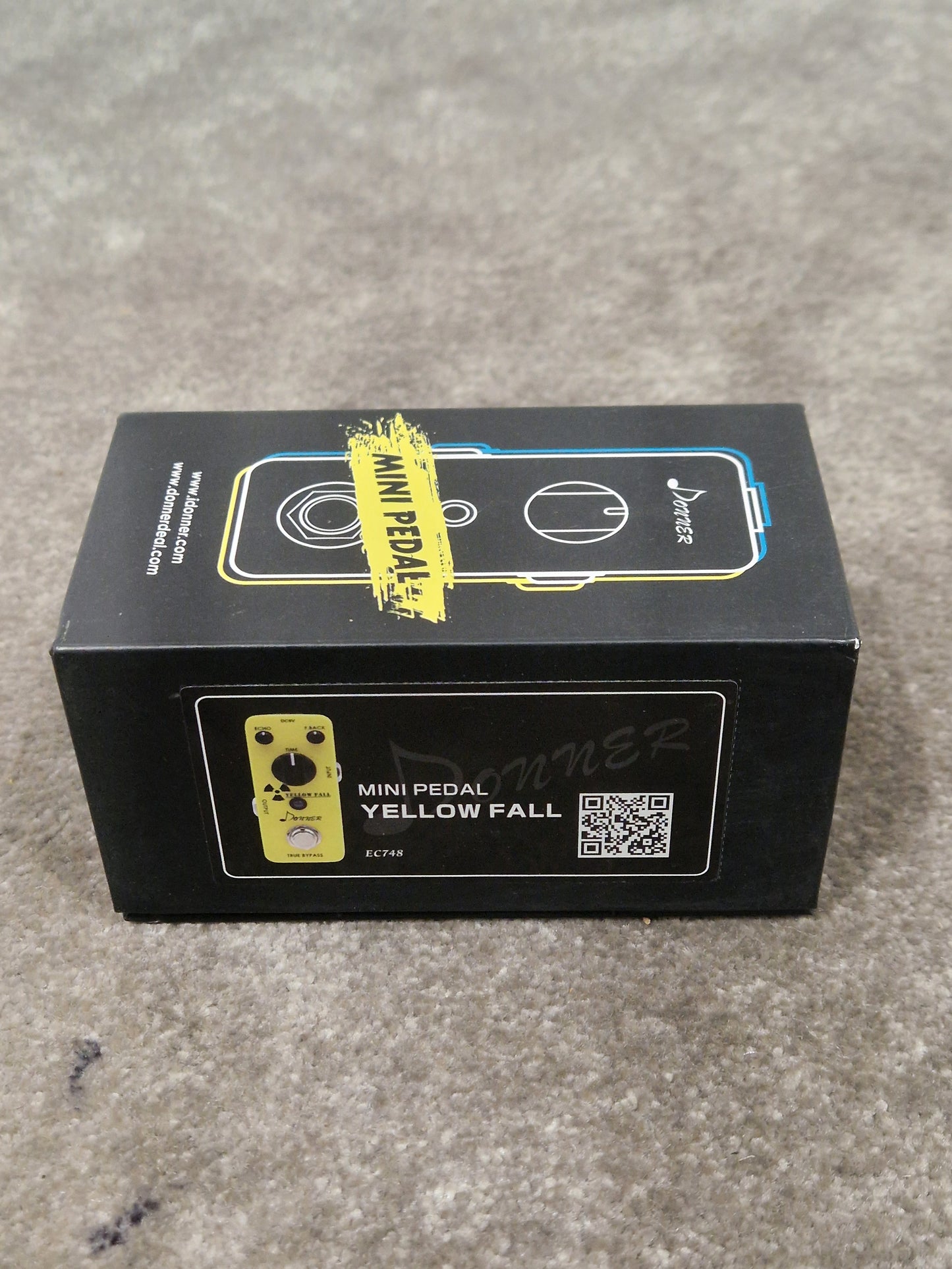 Donner Yellow Fall - Analog Delay Pedal - Excellent w/ Original Box