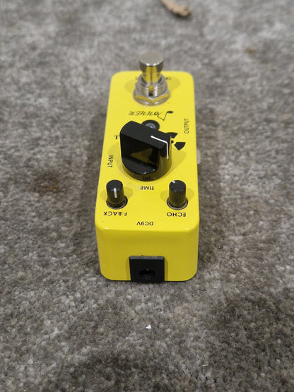 Donner Yellow Fall - Analog Delay Pedal - Excellent w/ Original Box