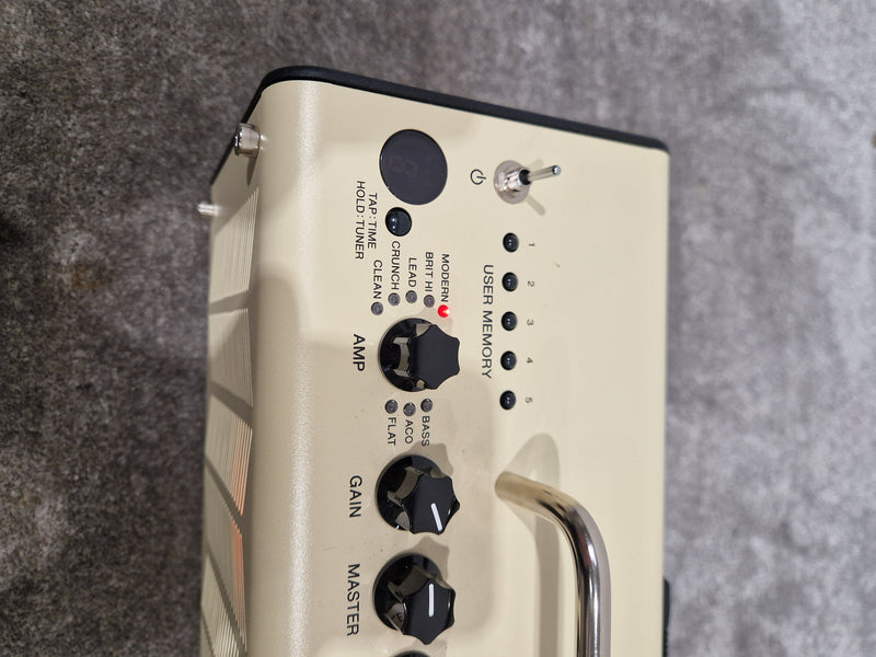 Yamaha THR10 - Portable Guitar Amp - Excellent w/ Power Supply - Image 3