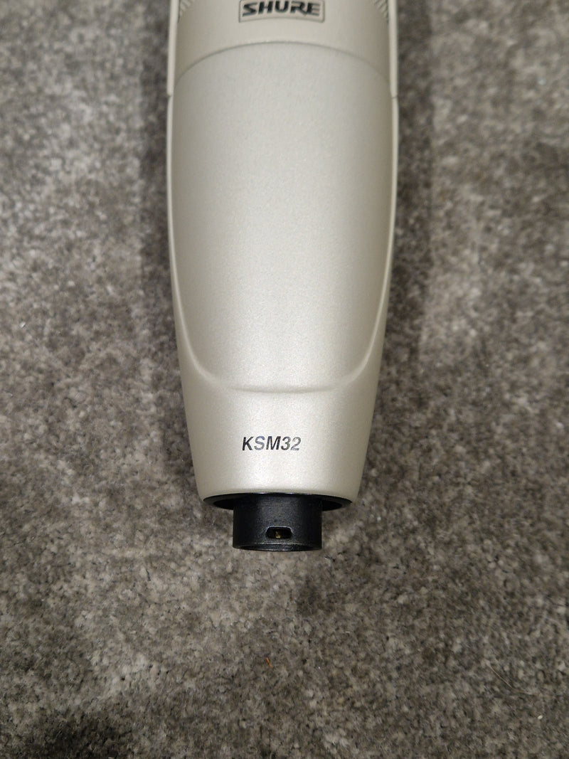Shure KSM-32 - Large Diaphragm Condenser Mic - Excellent w/ Soft Case & Hard Case - Image 12