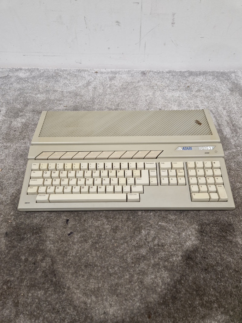 Atari 1040STE - Vintage Home Computer - Spares or Repair - Image 1