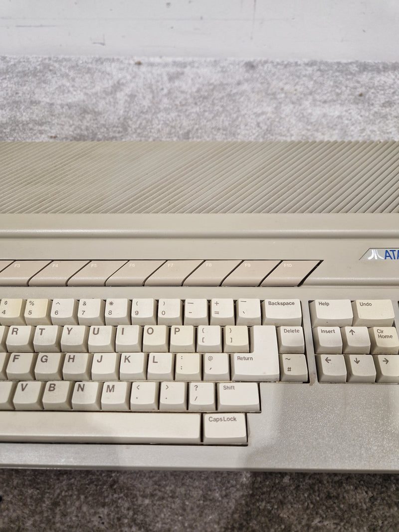 Atari 1040STE - Vintage Home Computer - Spares or Repair - Image 3