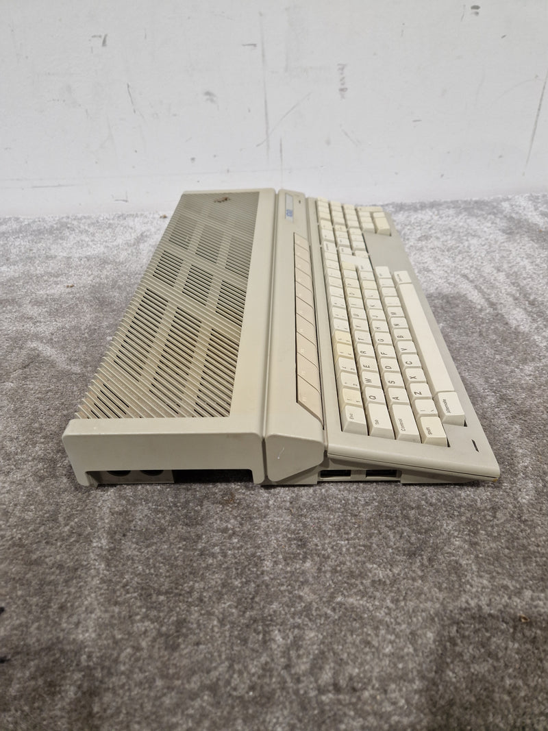 Atari 1040STE - Vintage Home Computer - Spares or Repair - Image 9