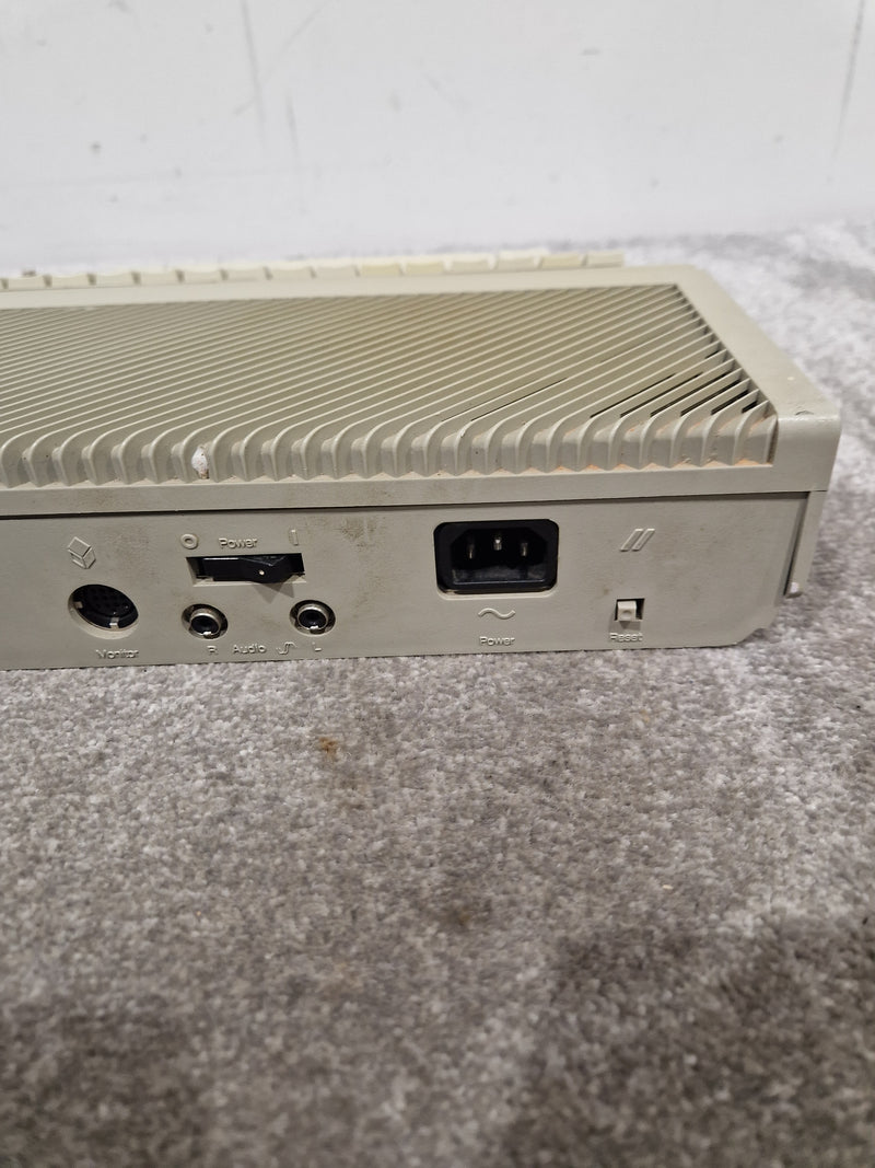 Atari 1040STE - Vintage Home Computer - Spares or Repair - Image 6