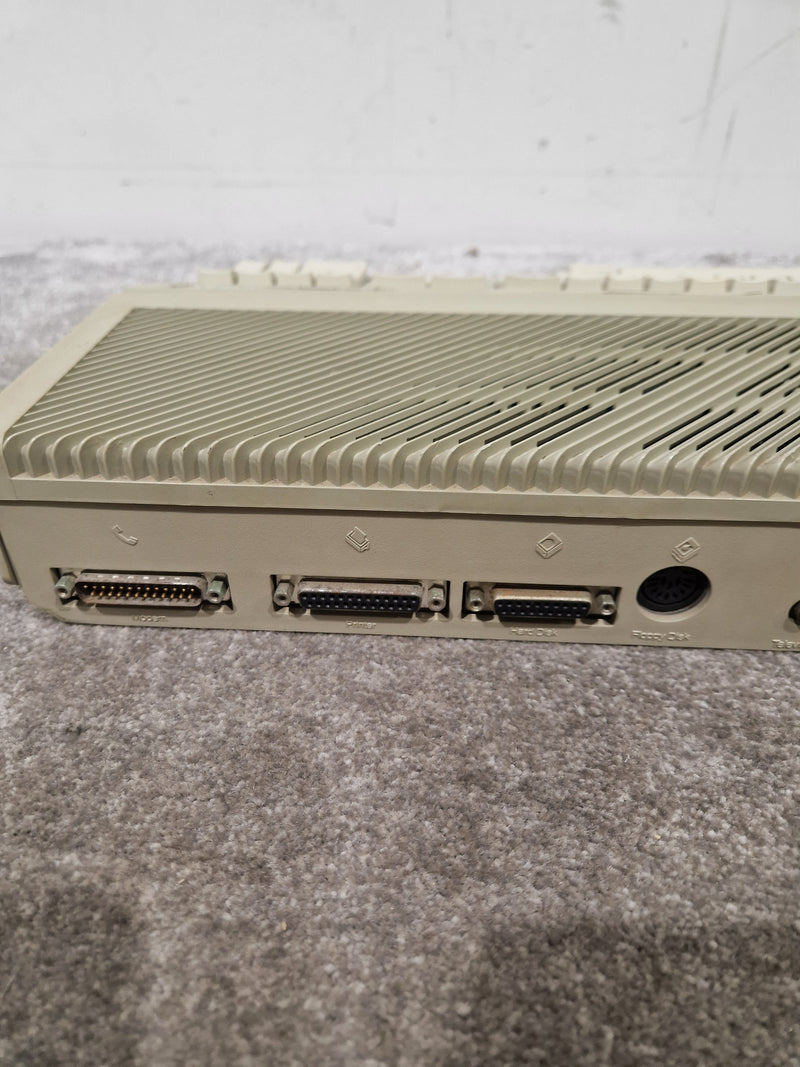 Atari 1040STFM - Classic Home Computer - Spares or Repair - Image 3