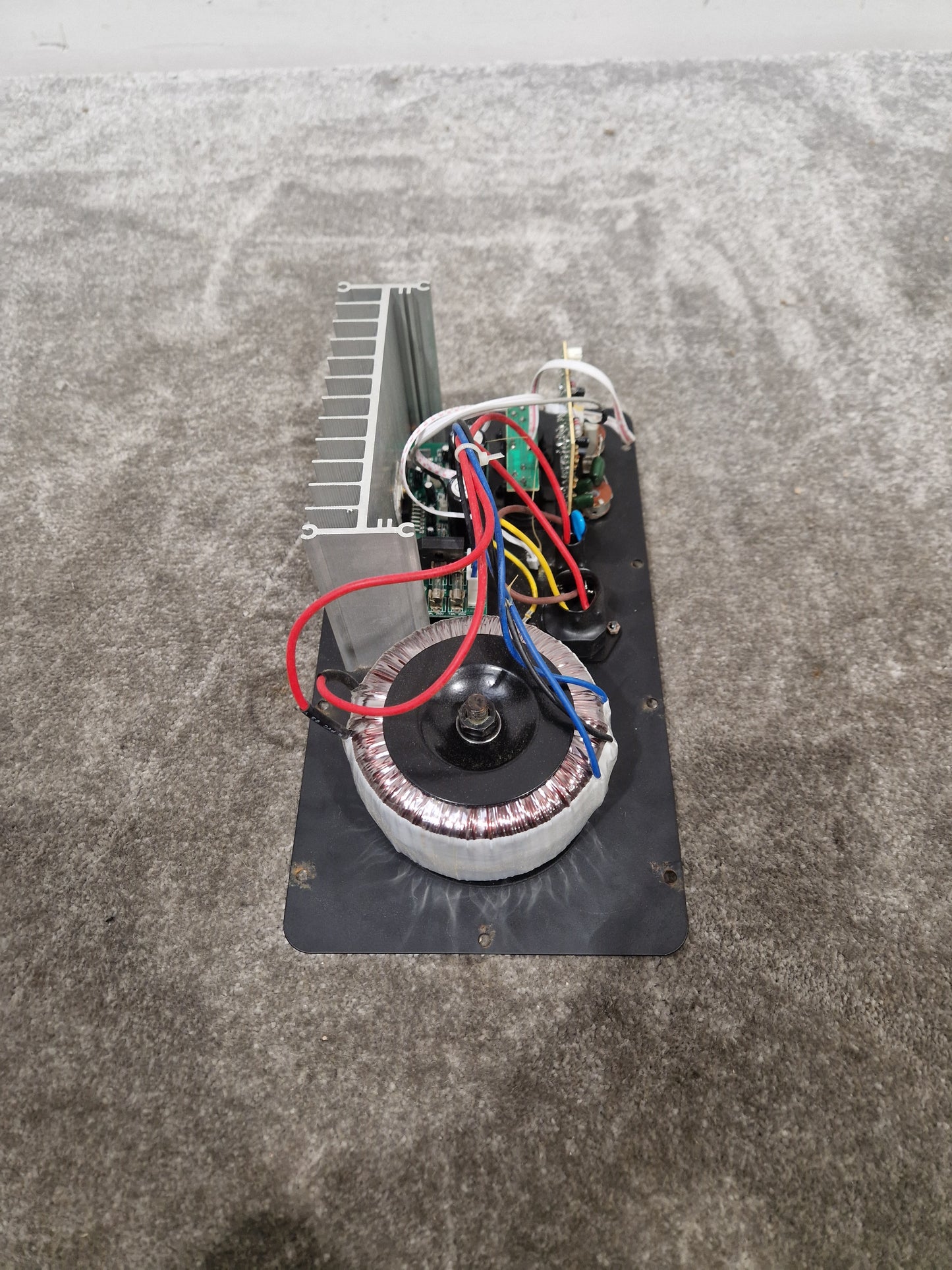 QTX 170.755uk Speaker Motherboard - Precision Audio Control - Excellent