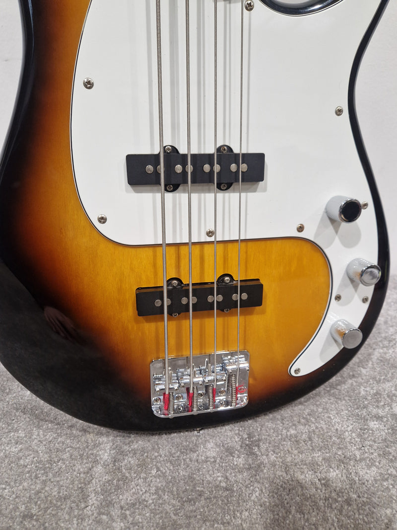 Peavey Milestone 3 Made IN Vietnam - Versatile Bass Guitar - Excellent w/ Hard Case & Full set up - Image 11