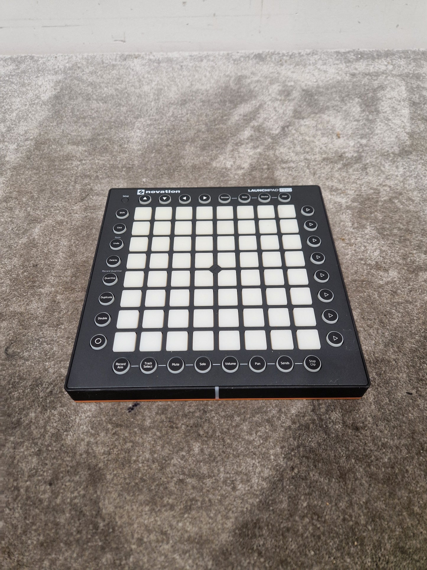 Novation Launchpad Pro - MIDI Grid Controller - Excellent w/ Power Supply
