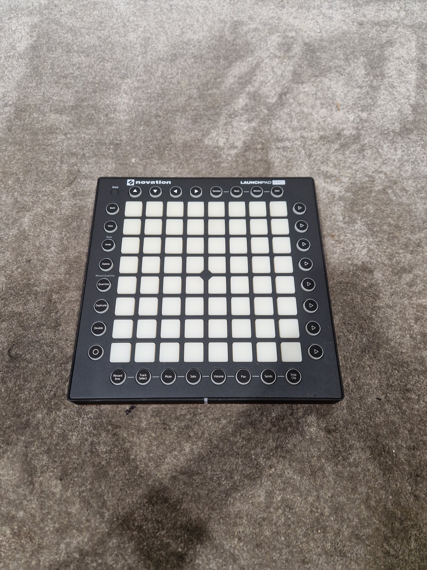 Novation Launchpad Pro - MIDI Grid Controller - Excellent w/ Power Supply