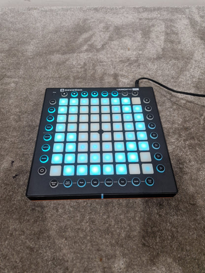 Novation Launchpad Pro - MIDI Grid Controller - Excellent w/ Power Supply
