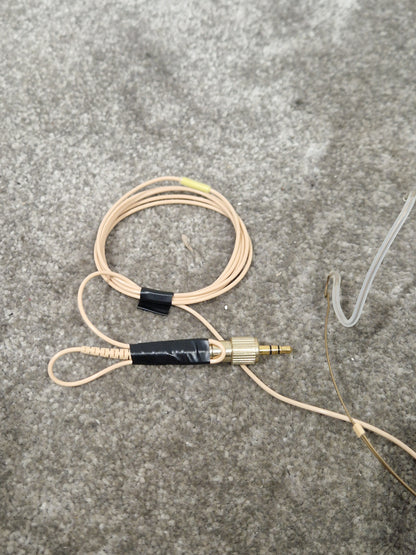 DPA Microphone 4466 - Headset Mic - Excellent w/ Soft Case