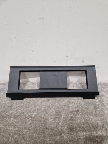 Yamaha PSR-S670 - Arranger Keyboard - Excellent w/ Power Supply & Keyboard Stand