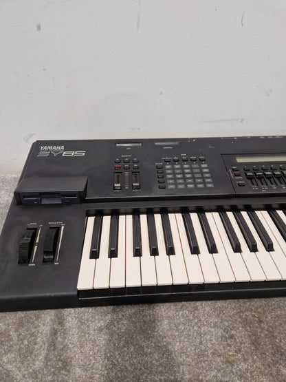 YAMAHA SY85 - Advanced Music Workstation - Fair w/ Power Supply