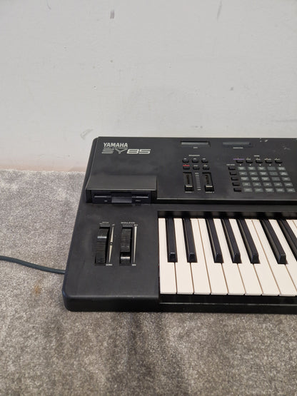 YAMAHA SY85 - Advanced Music Workstation - Fair w/ Power Supply