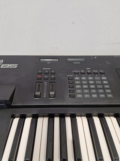YAMAHA SY85 - Advanced Music Workstation - Fair w/ Power Supply