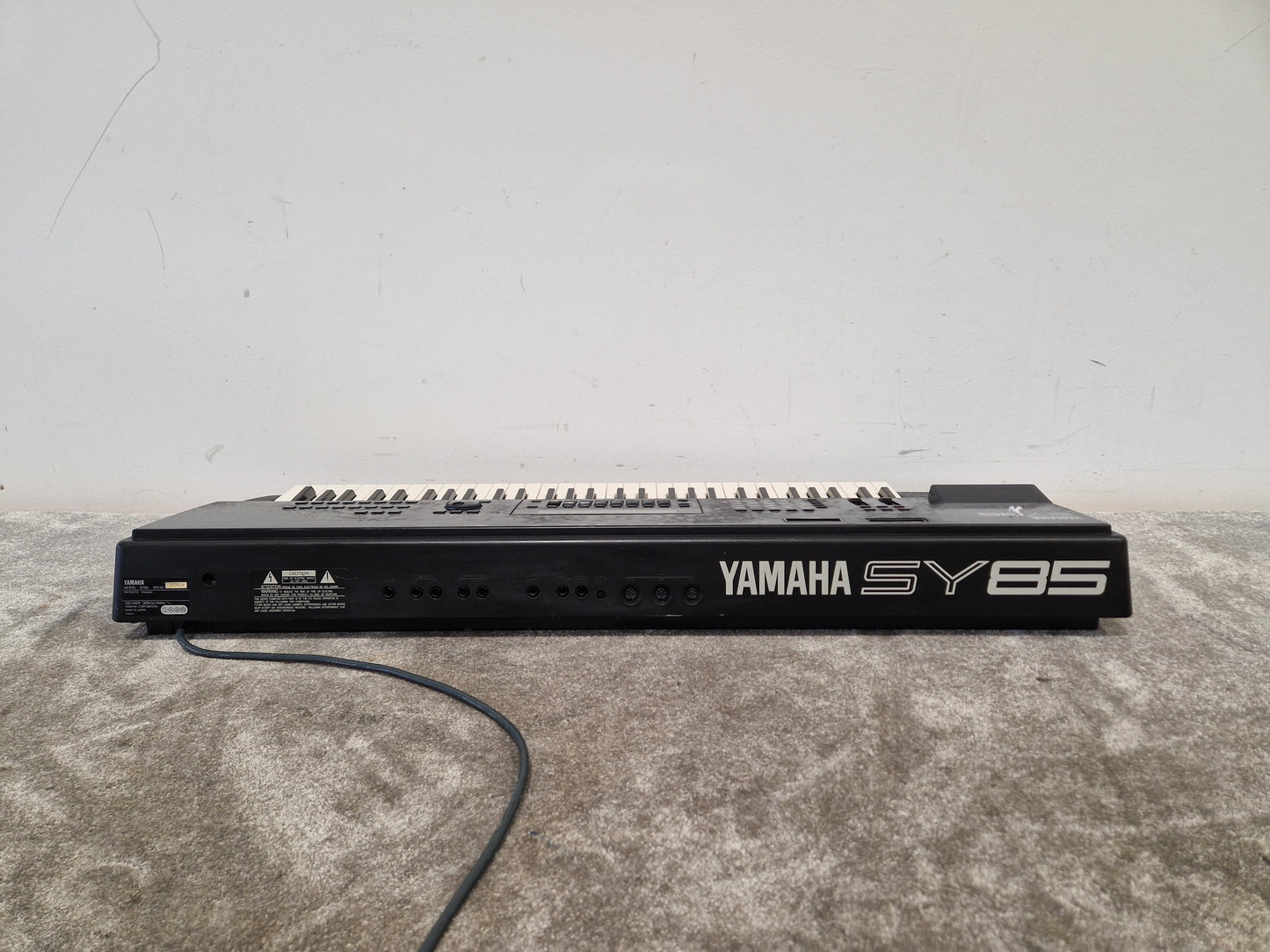 YAMAHA SY85 - Advanced Music Workstation - Fair w/ Power Supply