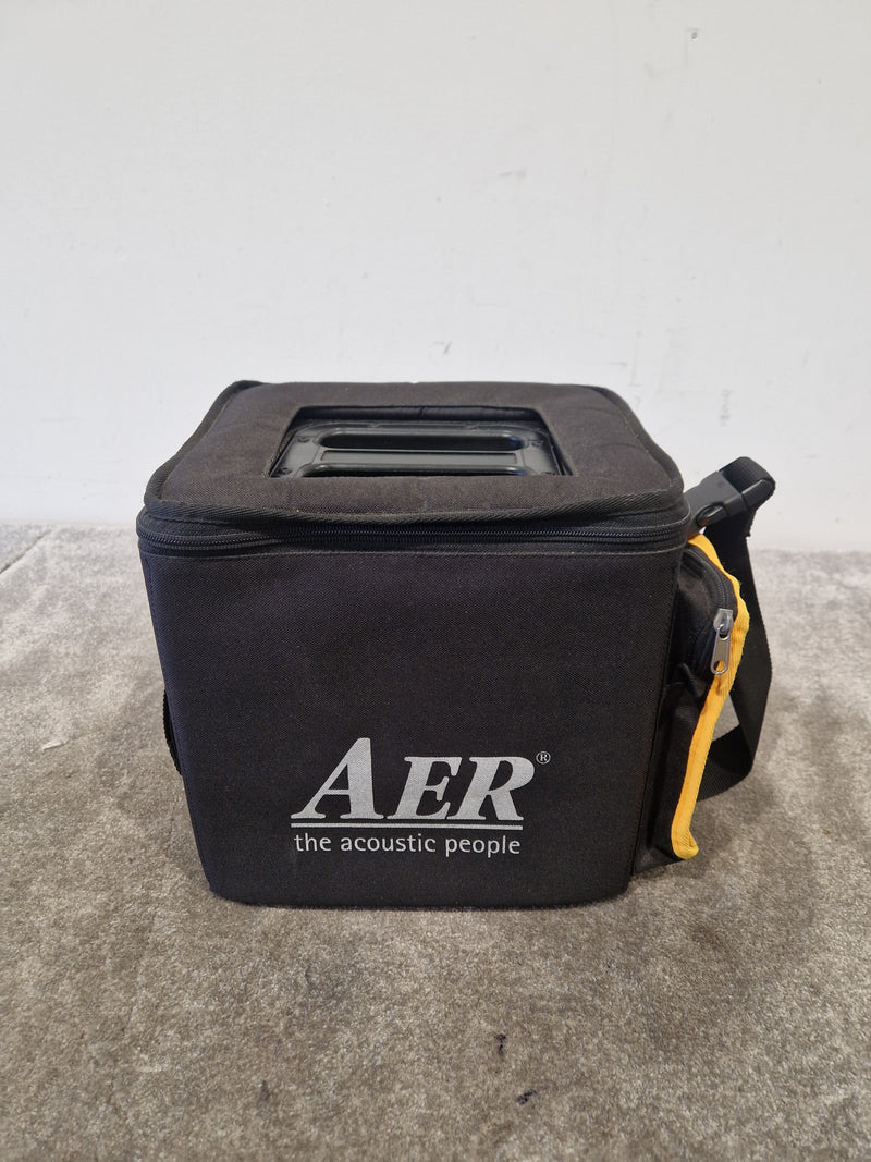 AER Alpha 40 Acoustic Guitar AMP - Compact Acoustic Amp - Excellent w/ Power Supply & Soft Case - Image 7