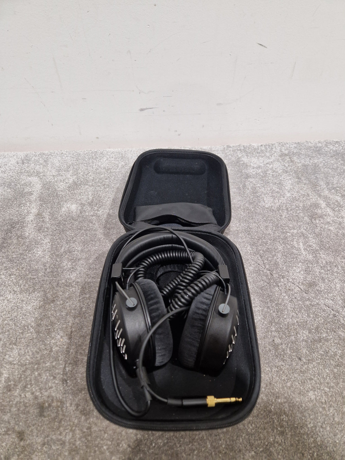 Beyerdynamic DT1990 Pro - Open-Back Studio Headphones - Excellent w/ Original Box & Soft Case