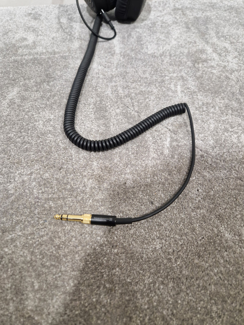 Beyerdynamic DT1990 Pro - Open-Back Studio Headphones - Excellent w/ Original Box & Soft Case - Image 13